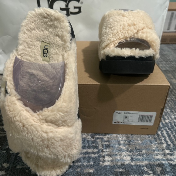 W FUZZ SUGAR CROSS SLIDE - Picture 3 of 5